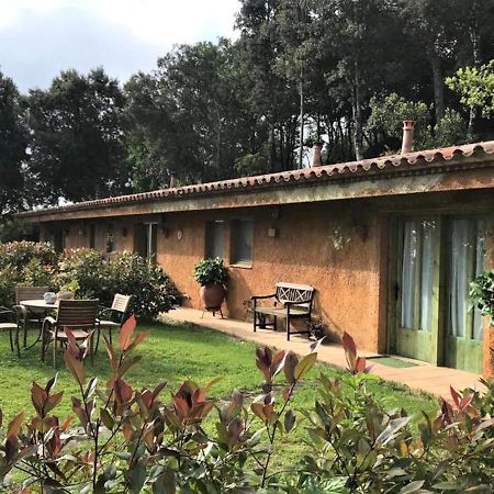 Aurora 2-Bed Cottage - Sleeps 4 - Montseny Park アルブシエス エクステリア 写真