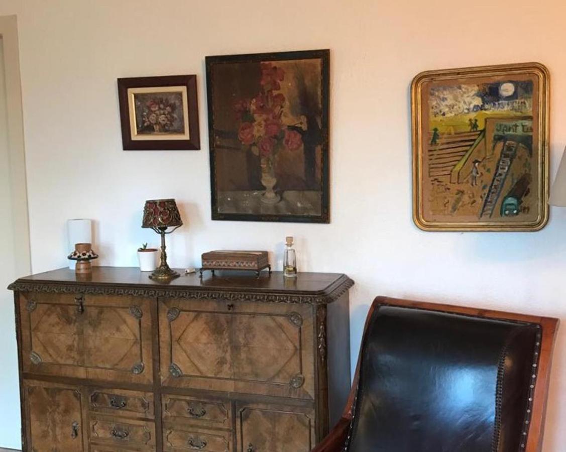 Aurora 2-Bed Cottage - Sleeps 4 - Montseny Park アルブシエス エクステリア 写真